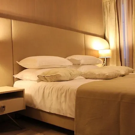 Otel Art Kalelarga