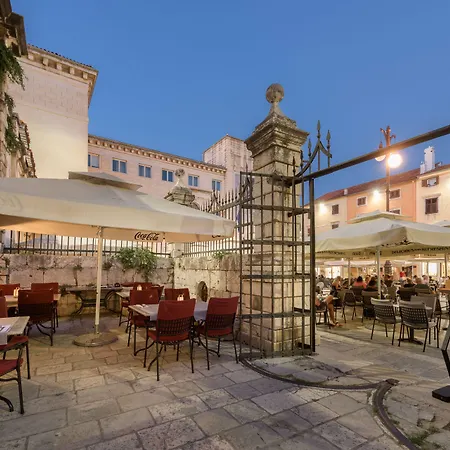 Art Kalelarga 4* Задар