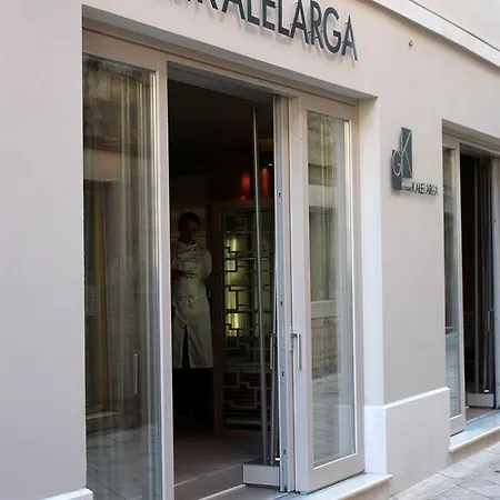 Hotel Art Kalelarga 4*
