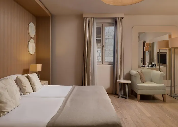 Art Kalelarga 4* Задар