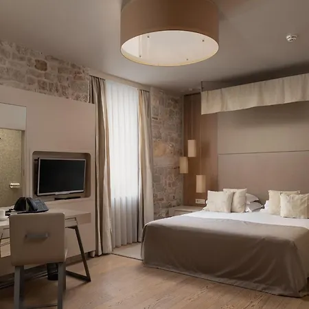 Art Kalelarga ホテル 4*